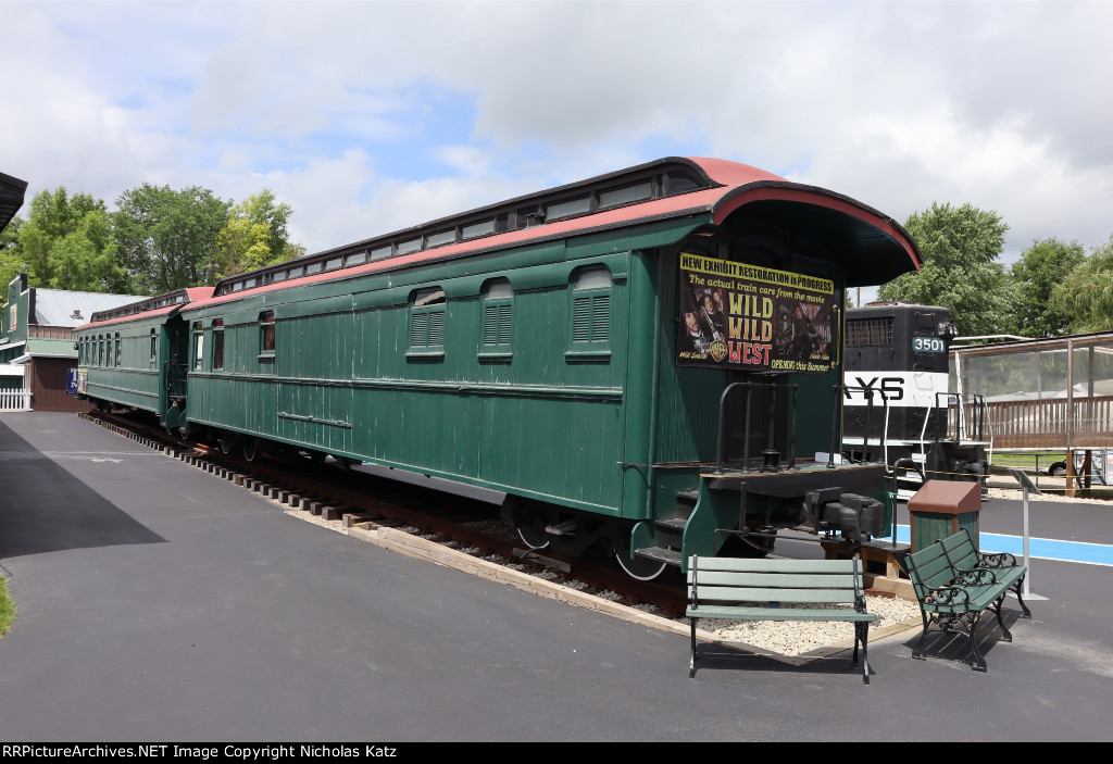 Prop Passenger Cars from "Wild Wild West" (1999)